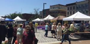 Outdoor farmers market crowd